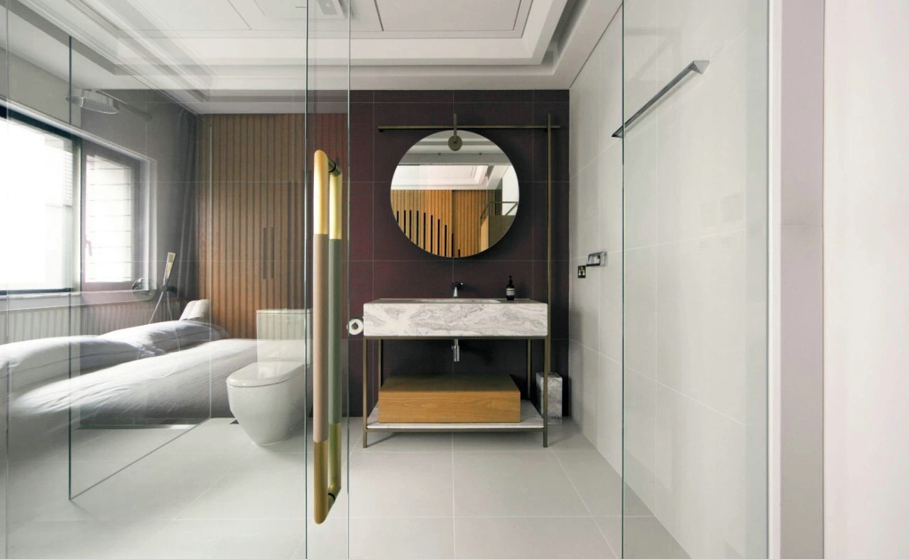 Small Bathroom Color Ideas